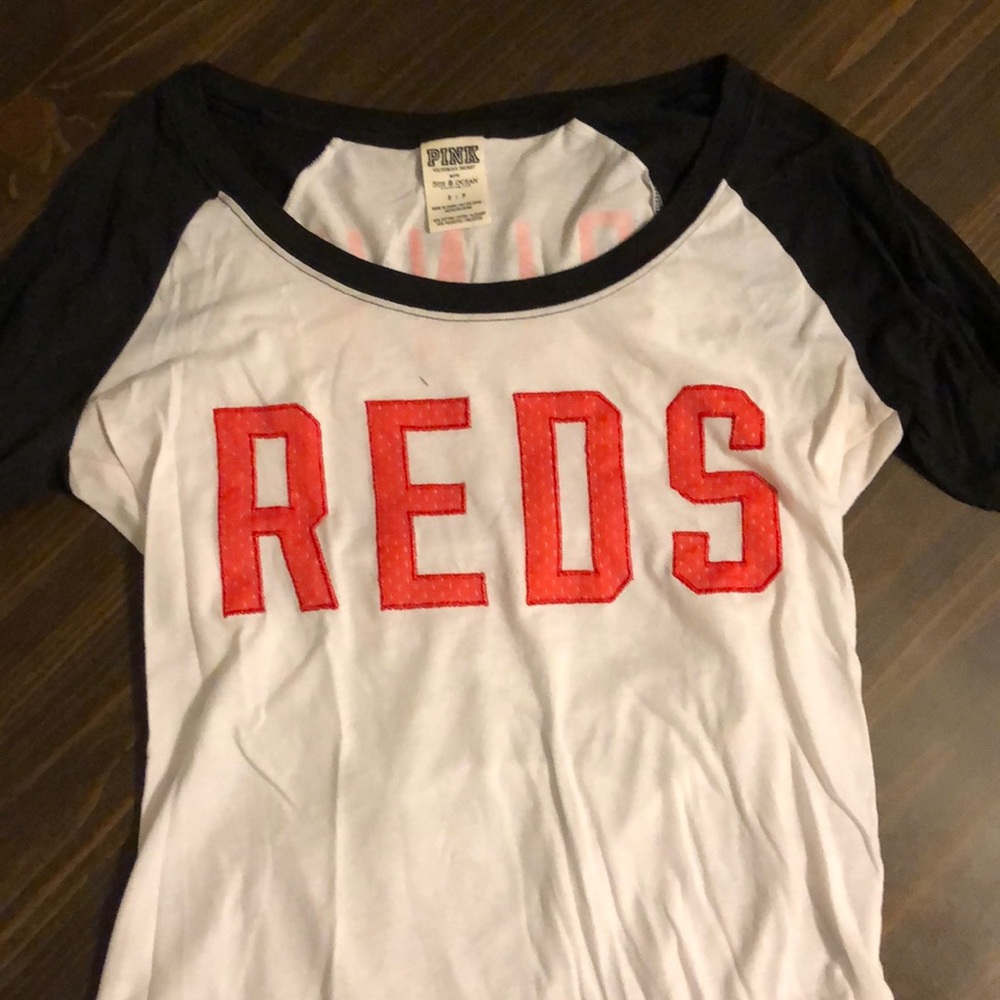 Cincinnati Reds Pink top